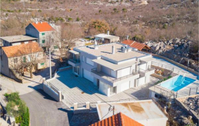 Amazing home in Rastovac with Outdoor swimming pool, WiFi and 4 Bedrooms